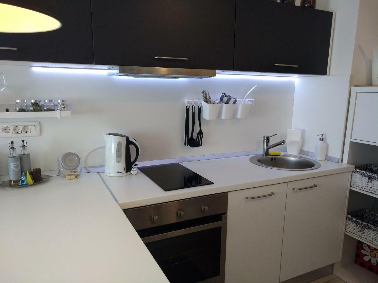 New Studio Apartment Sun With Free Parking Zagreb Eksteriør bilde