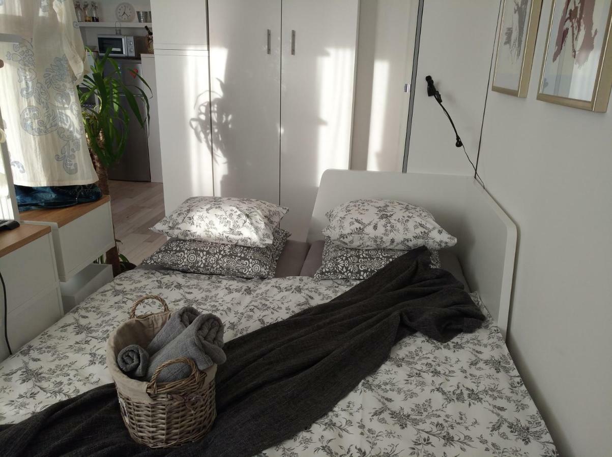 New Studio Apartment Sun With Free Parking Zagreb Eksteriør bilde